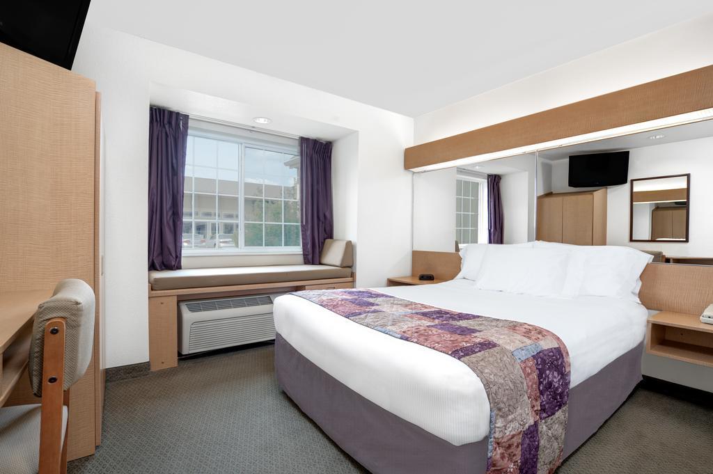 Microtel Inn & Suites By Wyndham Mankato Exterior foto